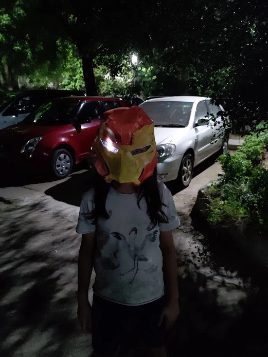 iron-man-suit-02-model-1-helmet-made-out